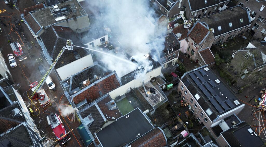 Explosies en brand in het stadscentrum van Utrecht verwonden vier mensen