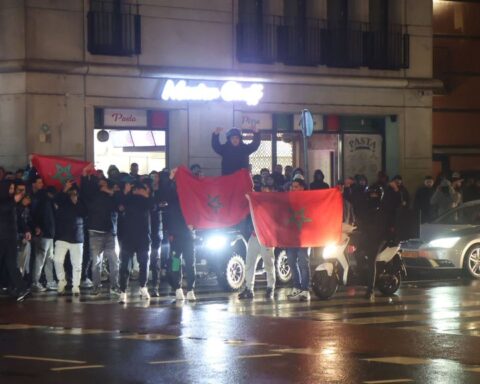 Feest in Schilderswijk na finaleplaats Marokko eindigt met ongeregeldheden