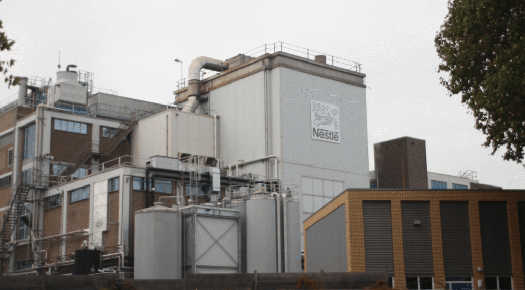 Frankrijk onderzoekt twee babysterfgevallen in verband met Nestlé; mogelijk geproduceerd in Nederland