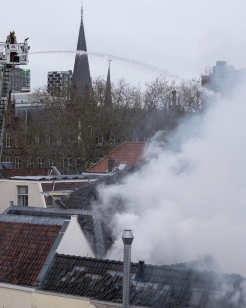 Geen slachtoffers gevonden in de puinhoop van de Utrecht-explosie; bewoners kunnen nog niet terug naar huis