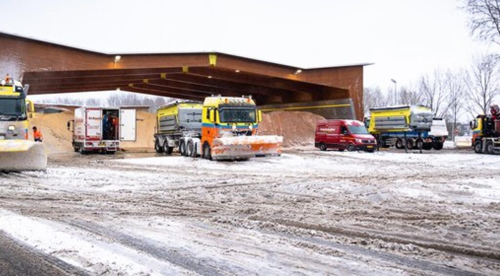 Gladde wegen vanavond; Code Oranje voor noordelijke provincies vanaf middernacht