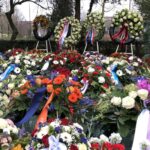 Honderden verzameld in Amsterdam ter herdenking van 81 jaar sinds de bevrijding van Auschwitz