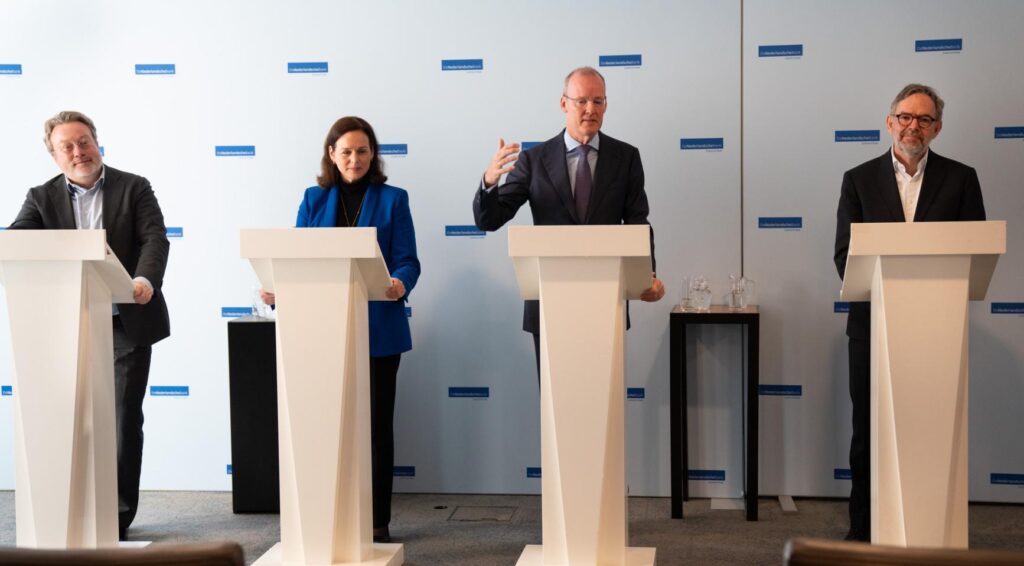 Hoofd van De Nederlandsche Bank pleit voor sterke EU-eenheid na Trump's tariefdreiging