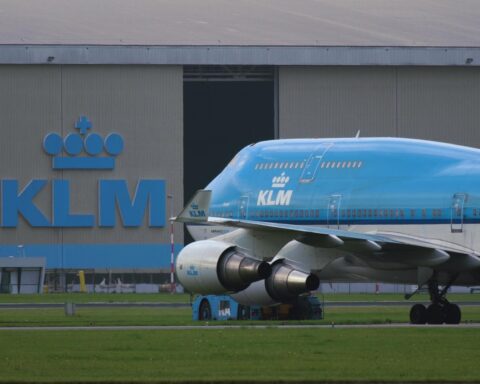 KLM увеличивает количество мест и поднимает цены на рейсы на зимние Олимпийские игры в Милане