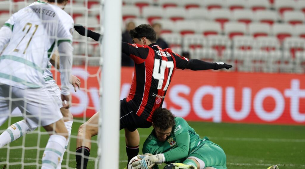 Kostbare fouten kosten Go Ahead Eagles de overwinning in 3-1 nederlaag tegen Nice in Europa League