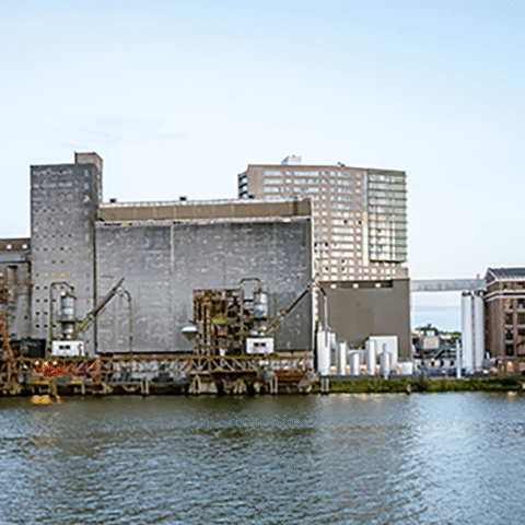 Maarsen Groep en Synchroon verwerven voormalige Quaker-fabriek in Rotterdam Charlois voor € 12,25 mln