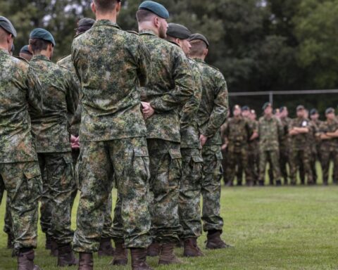 Meerdere Nederlandse soldaten onder onderzoek wegens extreemrechts radicalisme