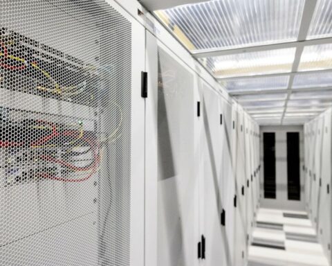 Nederlandse cloud binnen handbereik, Tweede Kamer dringt aan op snelheid