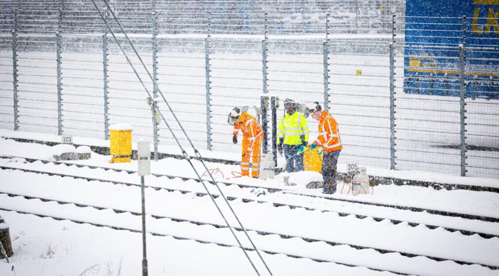 NS hervat volledige treindienst op vrijdag na winteronderbrekingen