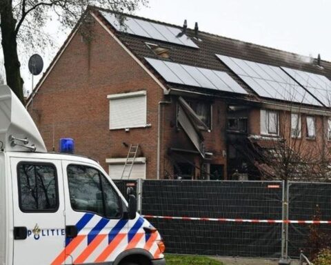 Openbaar ministerie eist 12 jaar gevangenisstraf voor dodelijke brand in Vroomshoop