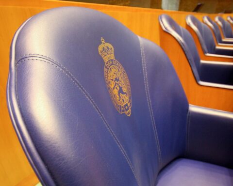 Oppositie evalueert steun en kritiek na akkoord van minderheidscoalitie