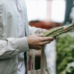Prijsstijging supermarkten zorgt voor omzetherstel in 2025, maar volumegroei blijft uit