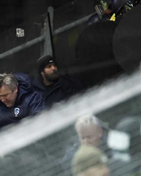Relschoppers komen in conflict met Belgische fans na verlies FC Utrecht van Genk