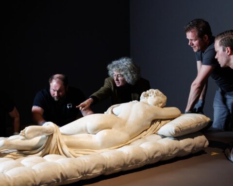 Rijksmuseum toont zelden geleende sculptuur van het Louvre voor het eerst in Nederland