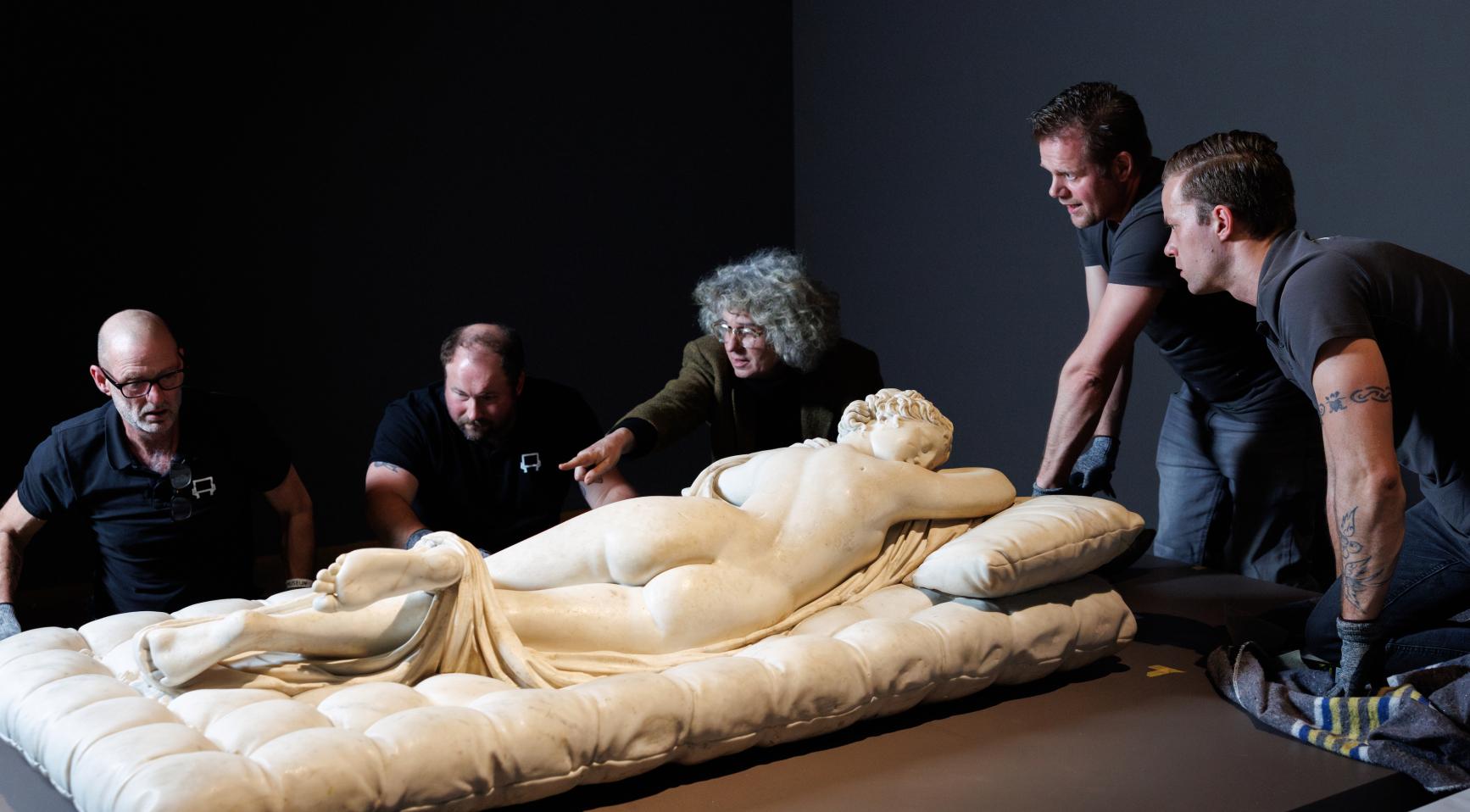 Rijksmuseum toont zelden geleende sculptuur van het Louvre voor het eerst in Nederland
