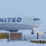 Schiphol herstelt bijna volledig met slechts 4 geannuleerde vluchten, kou voorgeschoteld voor maandag