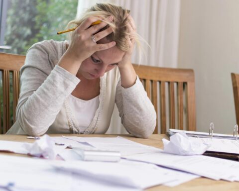 Steeds meer werkende Nederlanders leven in armoede; freelancers hebben twee keer zoveel kans om in financiële problemen te komen