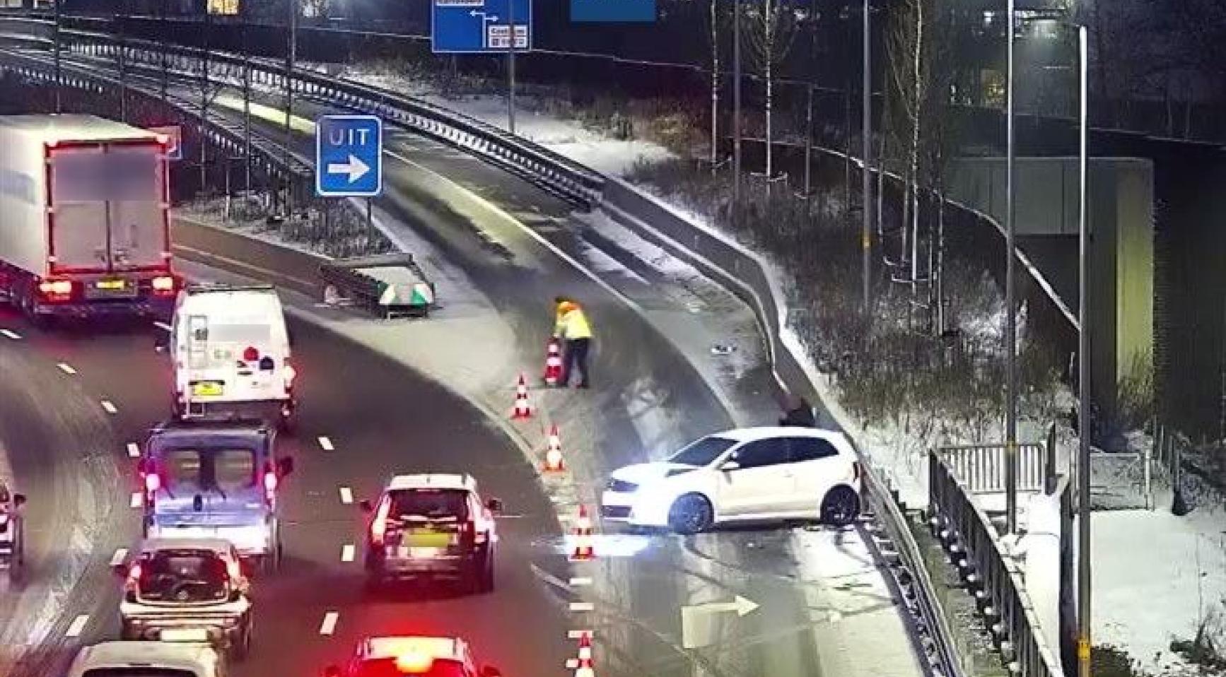 Toegenomen aantal verkeersongelukken door gladde wegen in noord Нederland