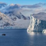 Trump zegt tegen Nederland dat hij "niet langer verplicht is om alleen aan vrede te denken"