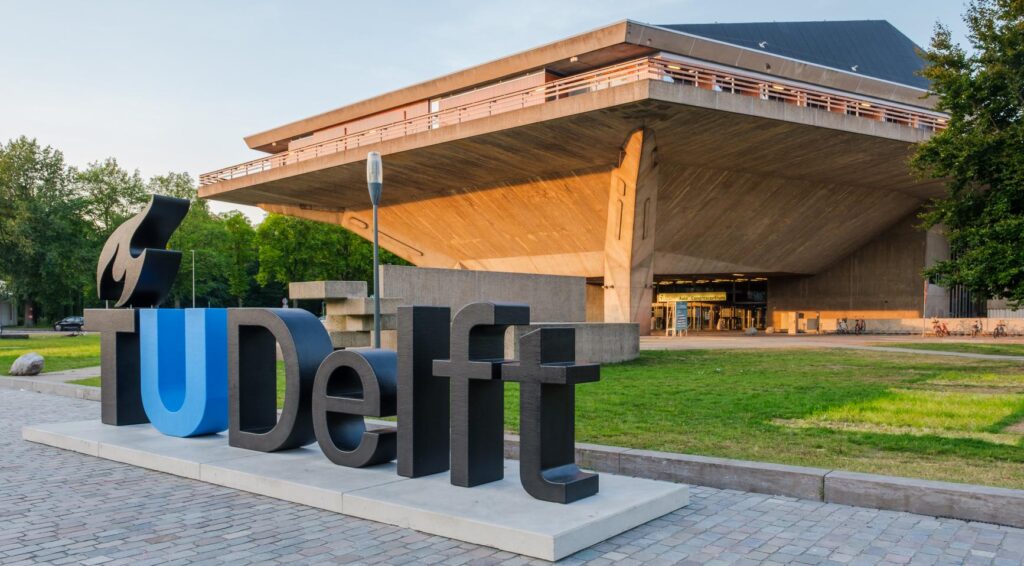 TU Delft opnieuw beste universiteit van Nederland in QS World University Rankings 2026