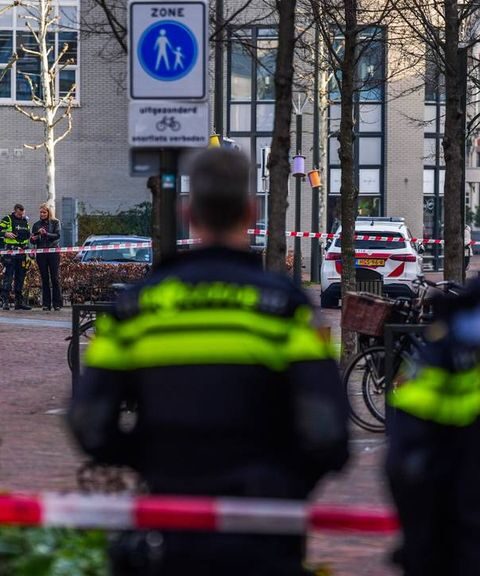 Twee aanhoudingen in Geldrop tijdens zoektocht naar man met mogelijk vuurwapen