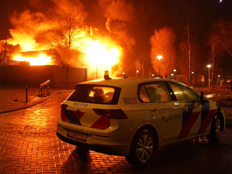 Twee jongeren aangehouden na brand in sporthal De Vlijt in Bedum
