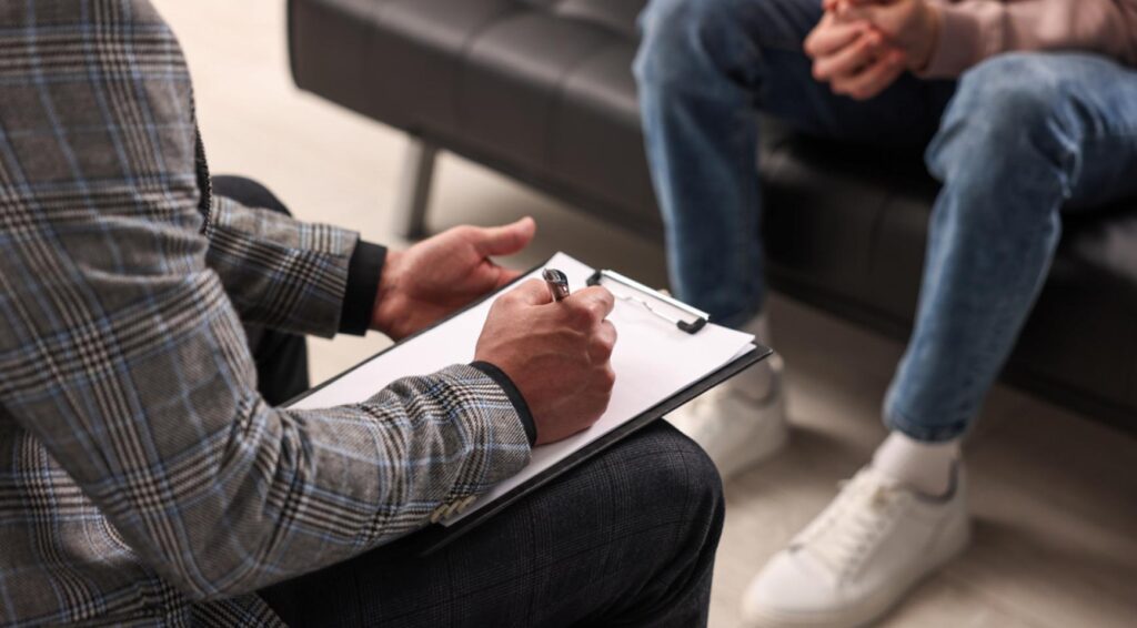 Verdachte in Alblasserdam weigert psychologische evaluatie na steekpartij met leraar