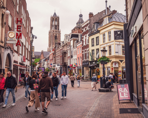 Verhuur van winkelruimte in Nederland versnelt, terwijl druk op secundaire locaties toeneemt