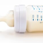 Vier meldingen van zieke Nederlandse baby's na het drinken van Nestlé-babyvoeding