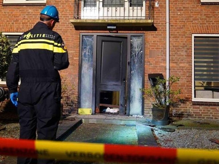 Vrouw uit Nieuwkuijk confronteert verdachten van explosie met letselfoto's, opdrachtgever ontkent betrokkenheid