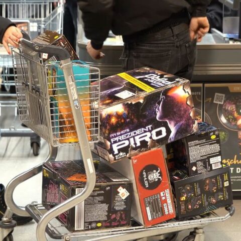 Vuurwerkafsteken blijft toegestaan voor clubs en buurtverenigingen