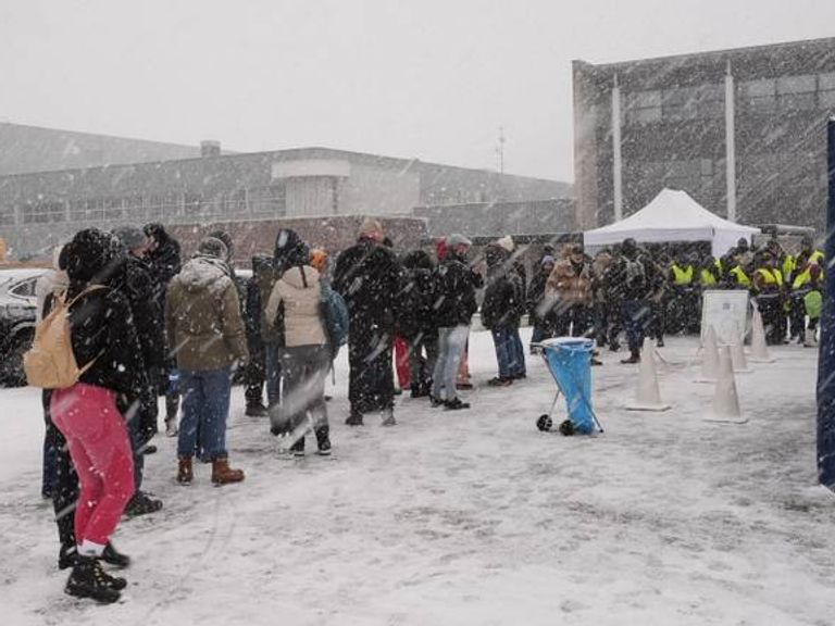 Zoektocht naar vermiste Mick (19) hervat in Helmond met hulp van tientallen vrijwilligers