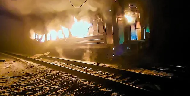 Russische drones treffen passagierstrein in oostelijk Oekraïne, dodental loopt op