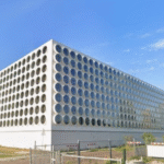 800 tijdelijke studentenwoningen aan de Amsterdamse Zuidas blijven een jaar langer beschikbaar