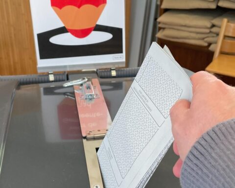 Aantal nieuwe kandidaten voor gemeenteraadsverkiezingen op 18 maart licht gedaald