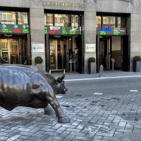 AEX index stijgt na uitspraak van het Amerikaanse Hooggerechtshof over Trump-tarieven