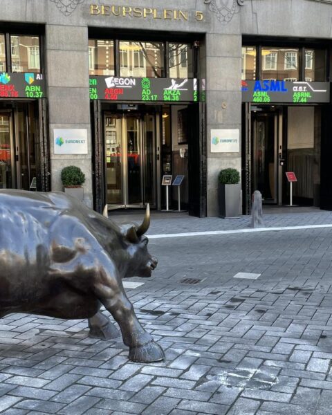 AEX index stijgt na uitspraak van het Amerikaanse Hooggerechtshof over Trump-tarieven