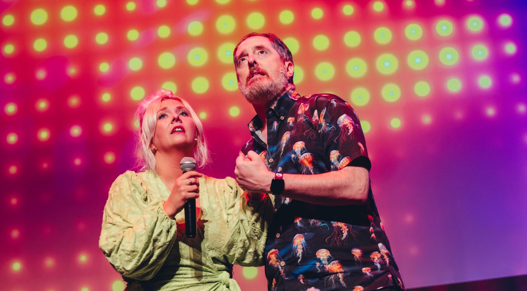 Amerikaanse nieuwsuitzending 60 Minutes belicht de invloed van Boom Chicago op de Amerikaanse comedy