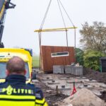 Arbeidsinspectie onderzoekt dodelijk ongeval met tiny house in Giessenburg