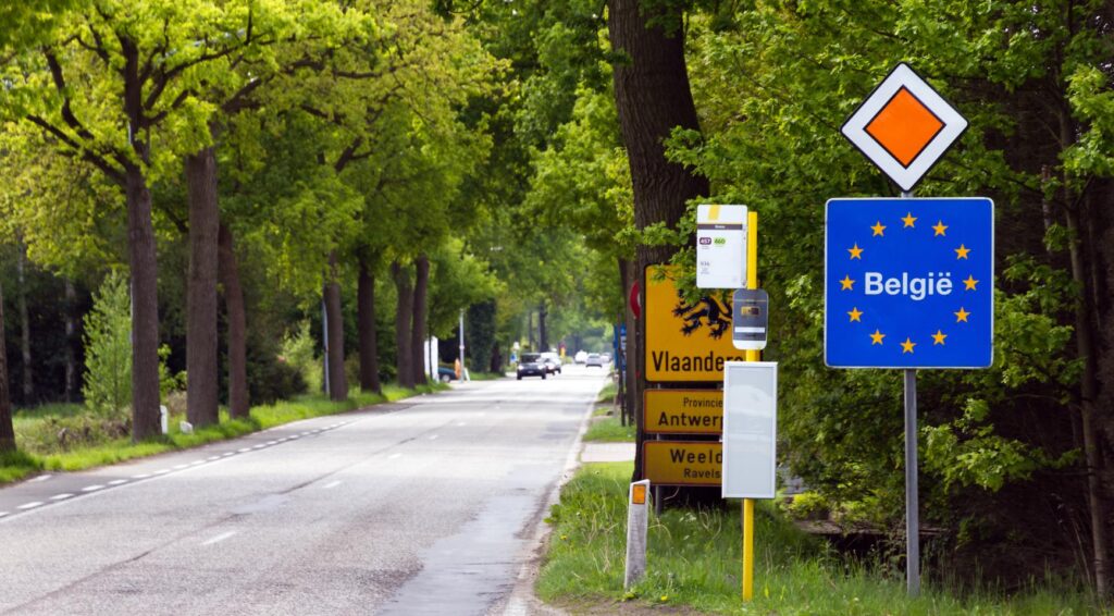 België gaat door met dure tol, ondanks zorgen uit Nederland