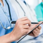 Bijna zes op de tien zorgverleners in Nederland krijgen agressie van patiënten en families te verduren