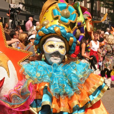 Carnavalstenten ontruimd in Limburg door sneeuwval