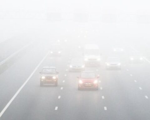 Code geel afgegeven voor dichte mist terwijl 'lenteachtige' omstandigheden dit weekend kunnen ontstaan