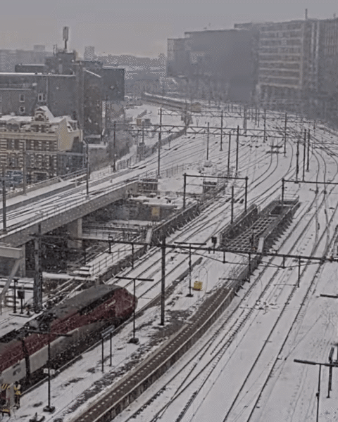 Code geel in Nederland voor zondag door sneeuw en ijzel