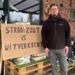 Code oranje in noordelijke provincies: strooizout op en scholen later open