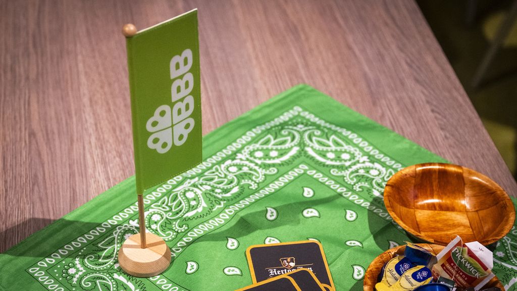 Commissie vraagt om onderzoek naar betalingen BBB, minister van BBB vindt dat overbodig