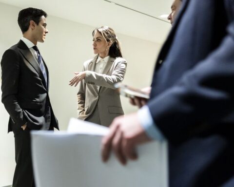 Debat over coalitieplannen, oppositie deelt haar mening