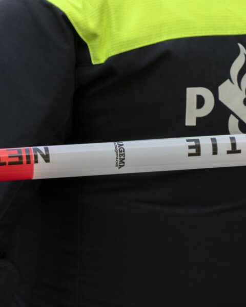 Drie gewonden na achtervolging aan de grens die eindigt in rollover op A2 in Limburg