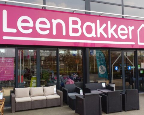 Duitse investeringsfirma koopt woonwarenhuizen Kwantum en Leen Bakker