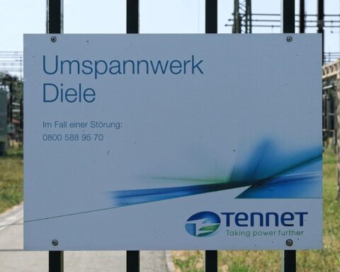 Duitsland koopt 25,1 procent van Duitse tak van Nederlandse netbeheerder TenneT voor €3,3 miljard